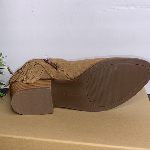 Lucky Brand Womens Freedah Closed ToeAnkle Chelsea - Picture 3 of 14